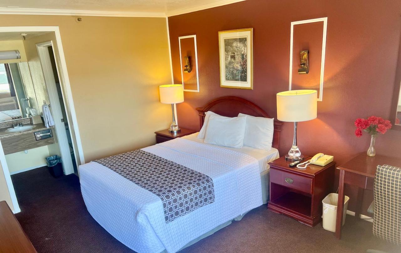 ויקטורוויל Park Avenue Inn & Suites מראה חיצוני תמונה