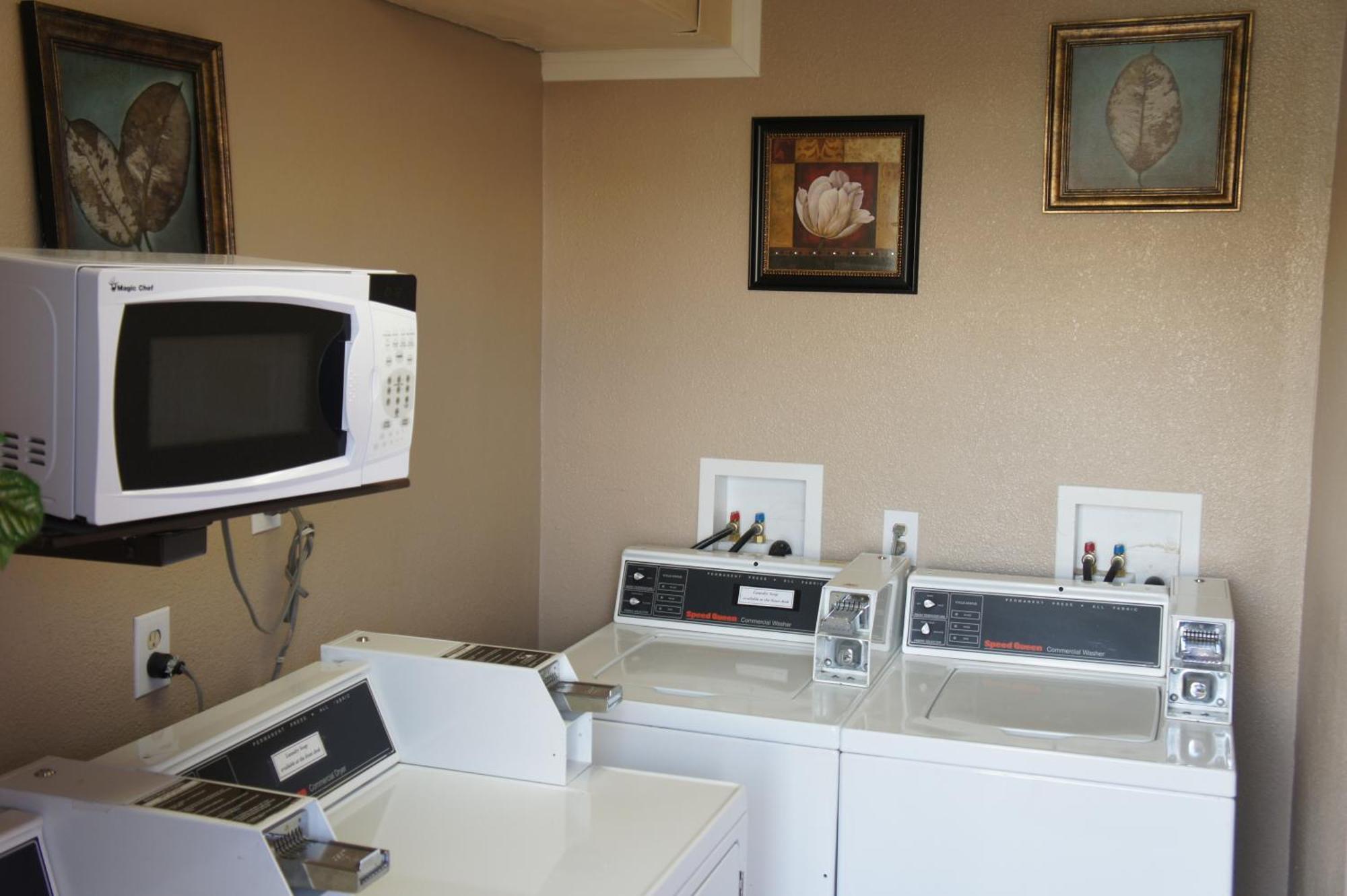 ויקטורוויל Park Avenue Inn & Suites מראה חיצוני תמונה